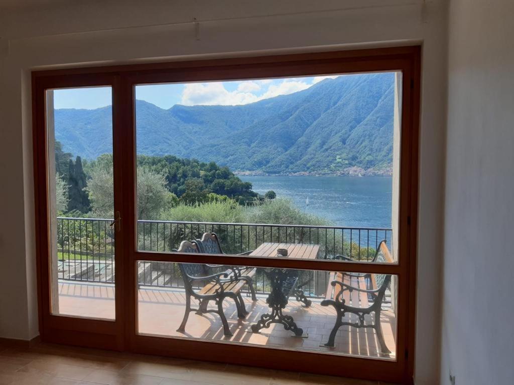Big Apartment With Lake View And Two Bedrooms Sala Comacina Exterior photo