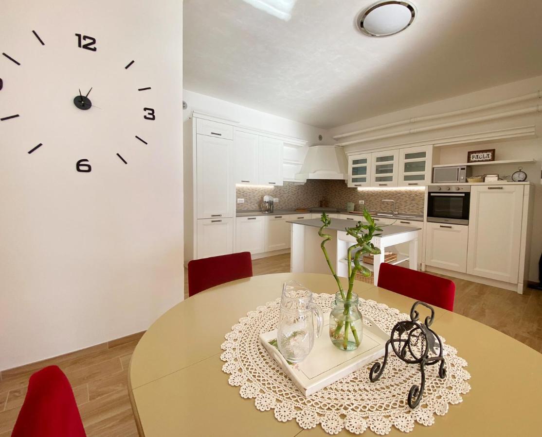 Big Apartment With Lake View And Two Bedrooms Sala Comacina Exterior photo